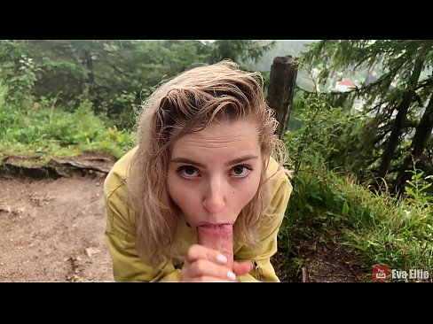 ❤️ Mädchen schluckt Sperma nach einem öffentlichen Blowjob - Eva Elfi Fuck video bei de.eviewporn.ru ☑